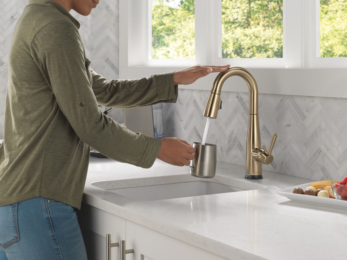 DELTA Essa Touch2O Bar / Prep Faucet with Touchless Technology — Champagne Bronze