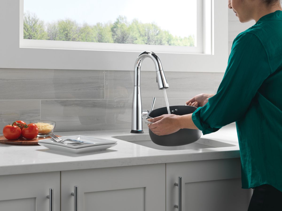 DELTA Essa Touch2O Bar / Prep Faucet with Touchless Technology — Chrome