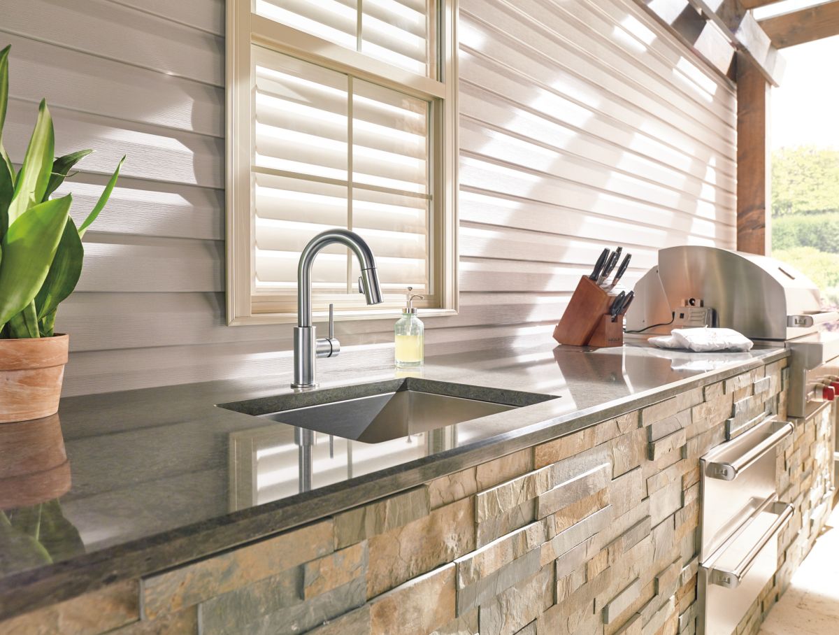 DELTA Trinsic Single Handle Pull-Down Bar / Prep Faucet — Arctic Stainless
