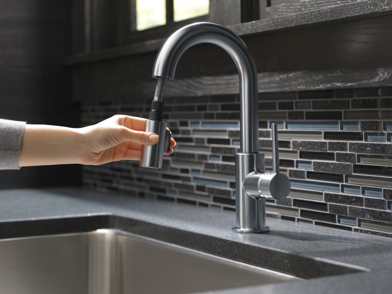 DELTA Trinsic Single Handle Pull-Down Bar/Prep Kitchen Limited Swivel — Arctic Stainless