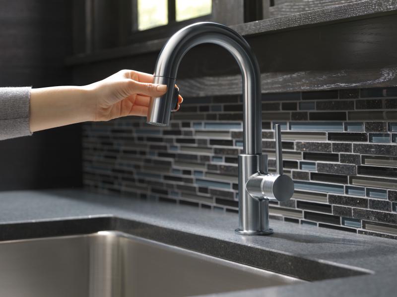 DELTA Trinsic Single Handle Pull-Down Bar/Prep Kitchen Limited Swivel — Arctic Stainless