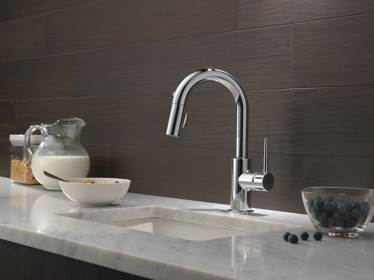 DELTA Trinsic Single Handle Pull-Down Bar / Prep Faucet — Chrome