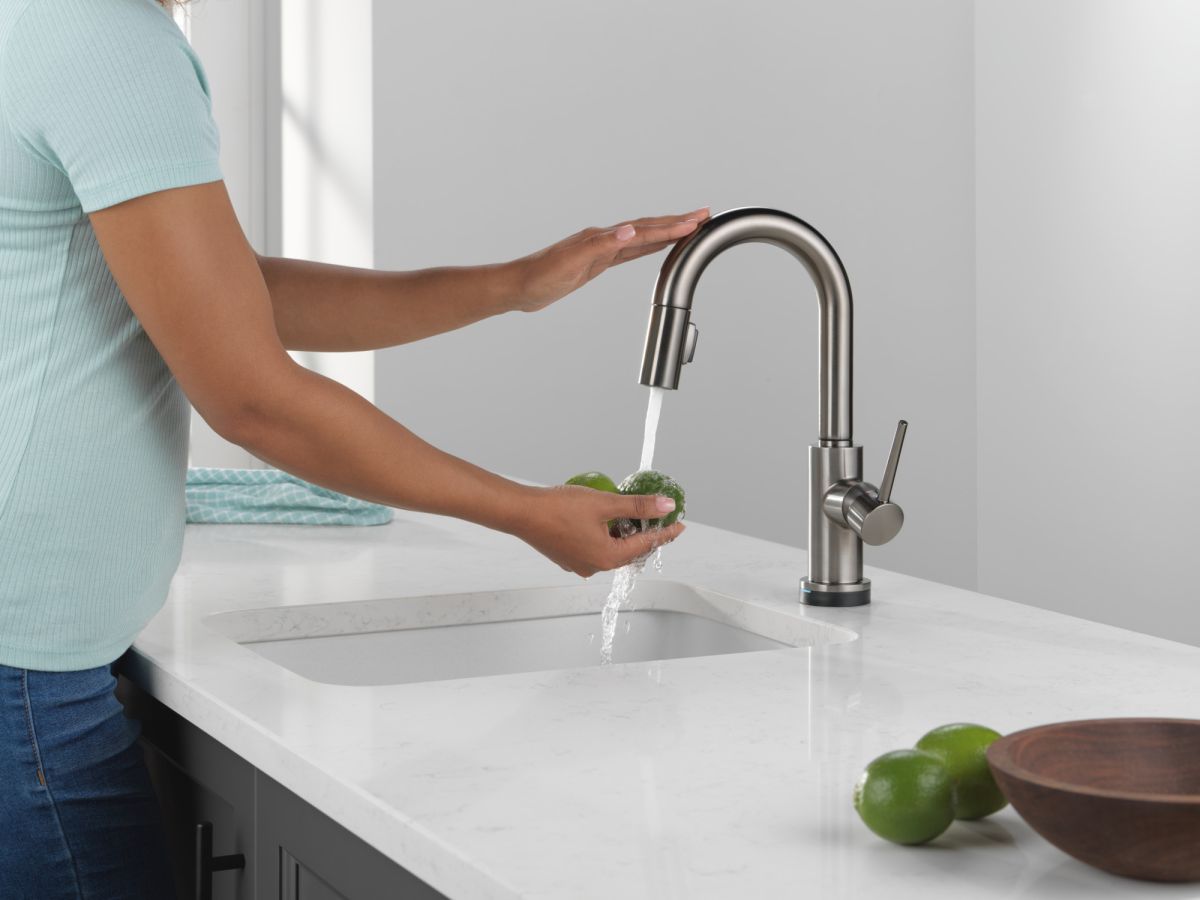 DELTA Trinsic Single Handle Pull-Down Bar/Prep Faucet with Touch — Black Stainless