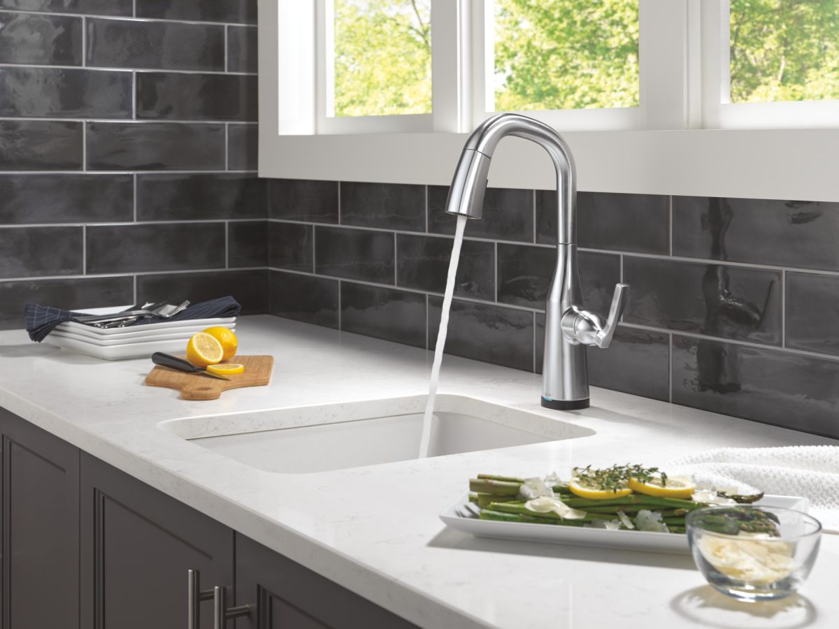 DELTA Stryke Touch2O Bar / Prep Faucet with Touchless Technology — Lumicoat® Arctic Stainless