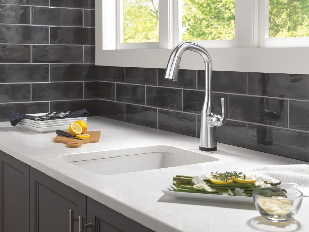 DELTA Stryke Touch2O Bar / Prep Faucet with Touchless Technology — Lumicoat® Arctic Stainless