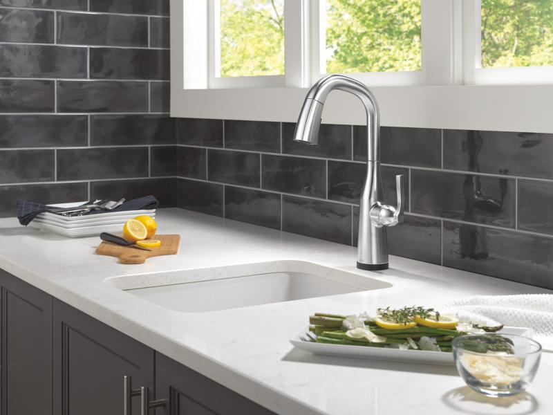 DELTA Stryke Touch2O Bar / Prep Faucet with Touchless Technology — Lumicoat® Arctic Stainless
