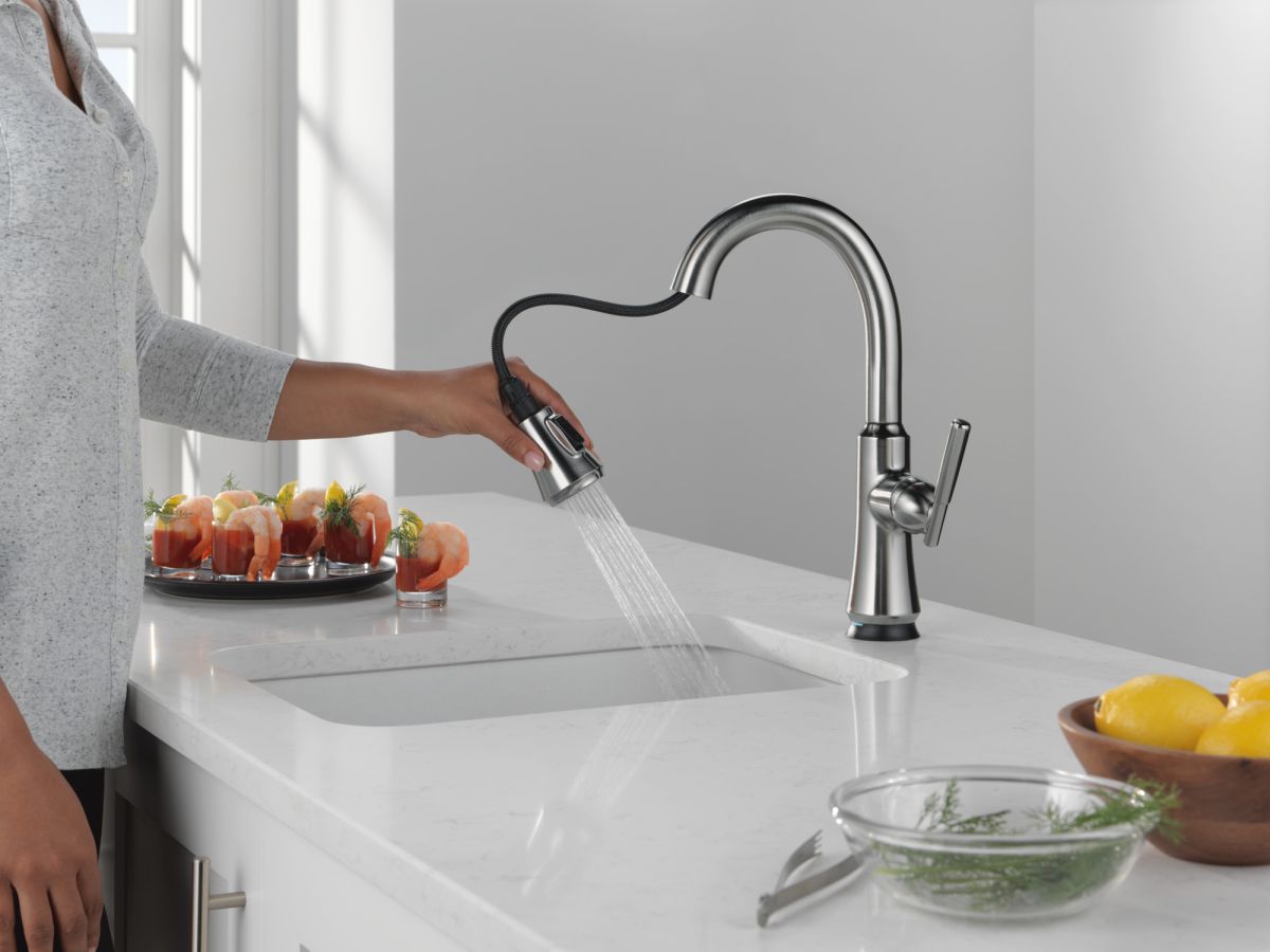 DELTA Coranto Touch2O Bar / Prep Faucet with Touchless Technology — Arctic Stainless