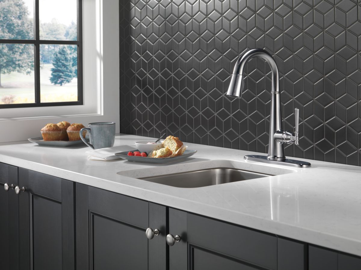 DELTA Emmeline Single Handle Pull-Down Bar/Prep Faucet — Lumicoat® Arctic Stainless