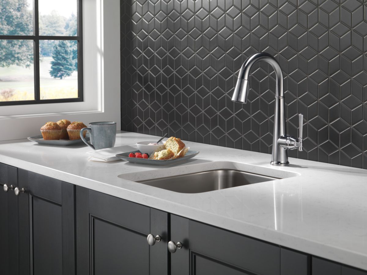 DELTA Emmeline Single Handle Pull-Down Bar/Prep Faucet — Lumicoat® Arctic Stainless
