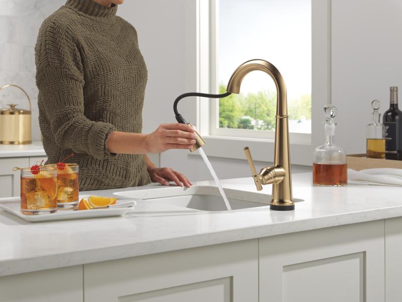 DELTA Emmeline Touch2O Bar / Prep Faucet with Touchless Technology — Lumicoat® Champagne Bronze