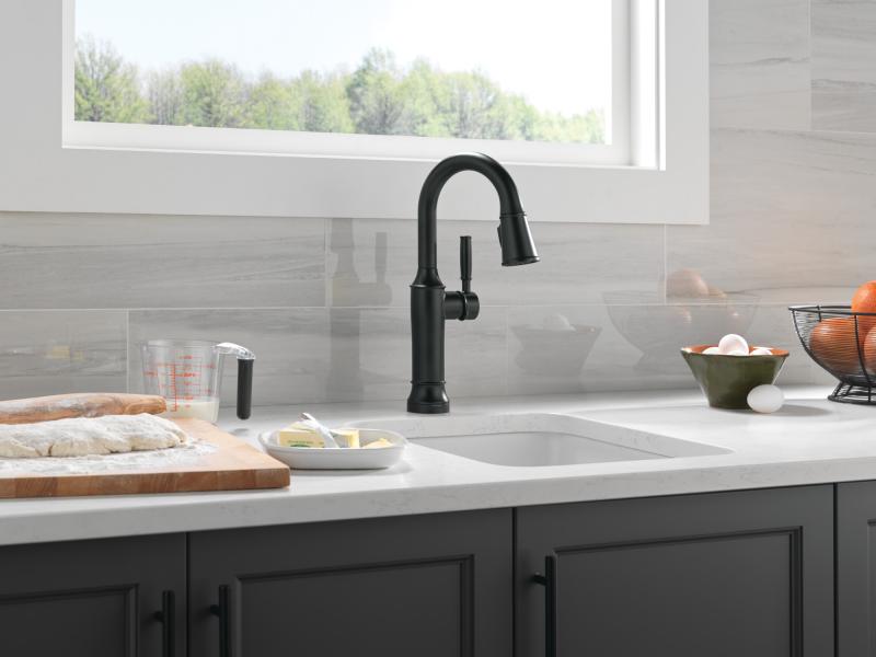 DELTA Renaldi Touch2O Bar / Prep Faucet with Touchless Technology — Matte Black