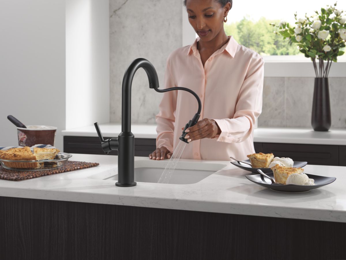 DELTA Cordova Single Handle Pull-Down Bar/Prep Faucet — Matte Black