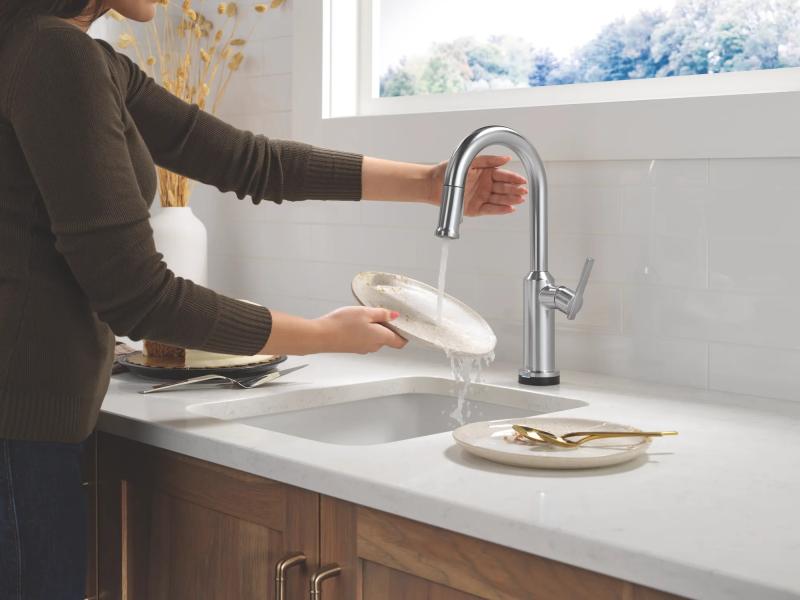 DELTA Cordova Touch2O Bar / Prep Faucet with Touchless Technology — Lumicoat® Arctic Stainless
