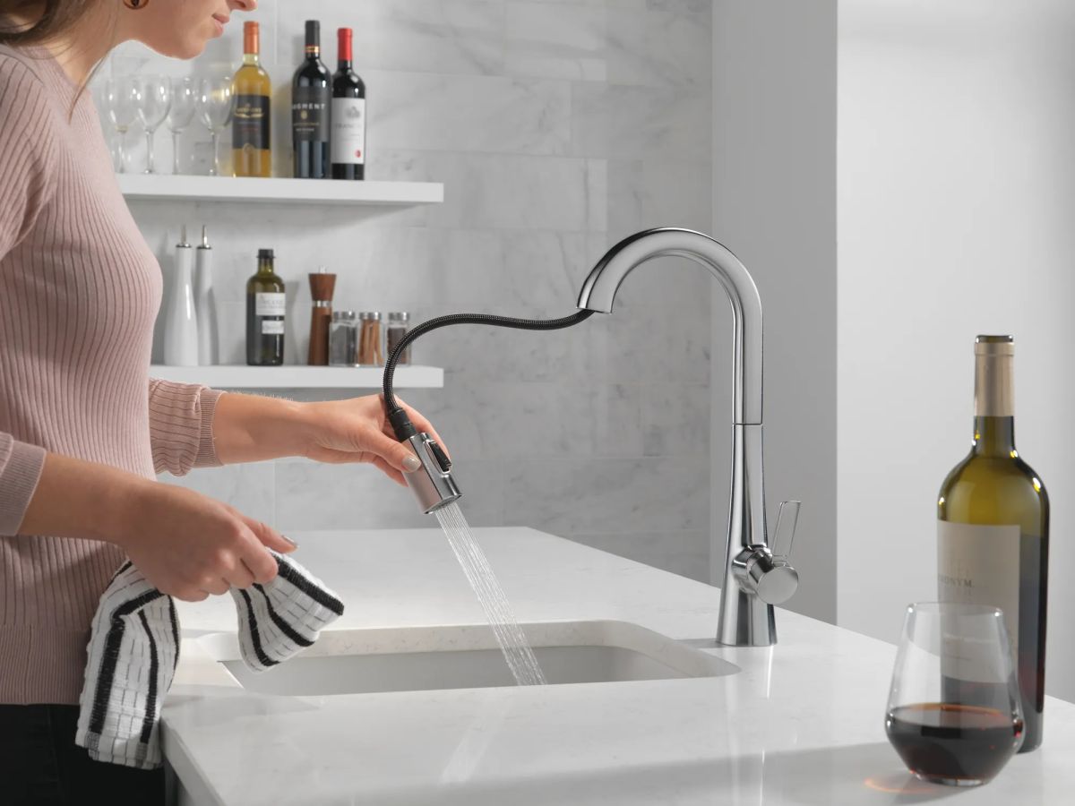 DELTA Monrovia Single Handle Pull-Down Bar/Prep Faucet — Lumicoat® Arctic Stainless