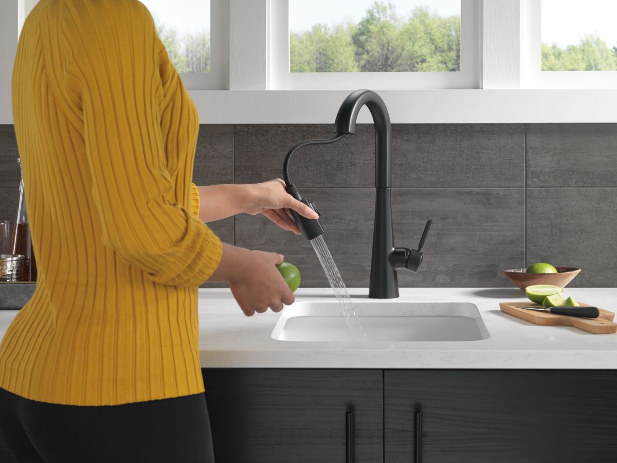 DELTA Monrovia Single Handle Pull-Down Bar/Prep Faucet — Matte Black