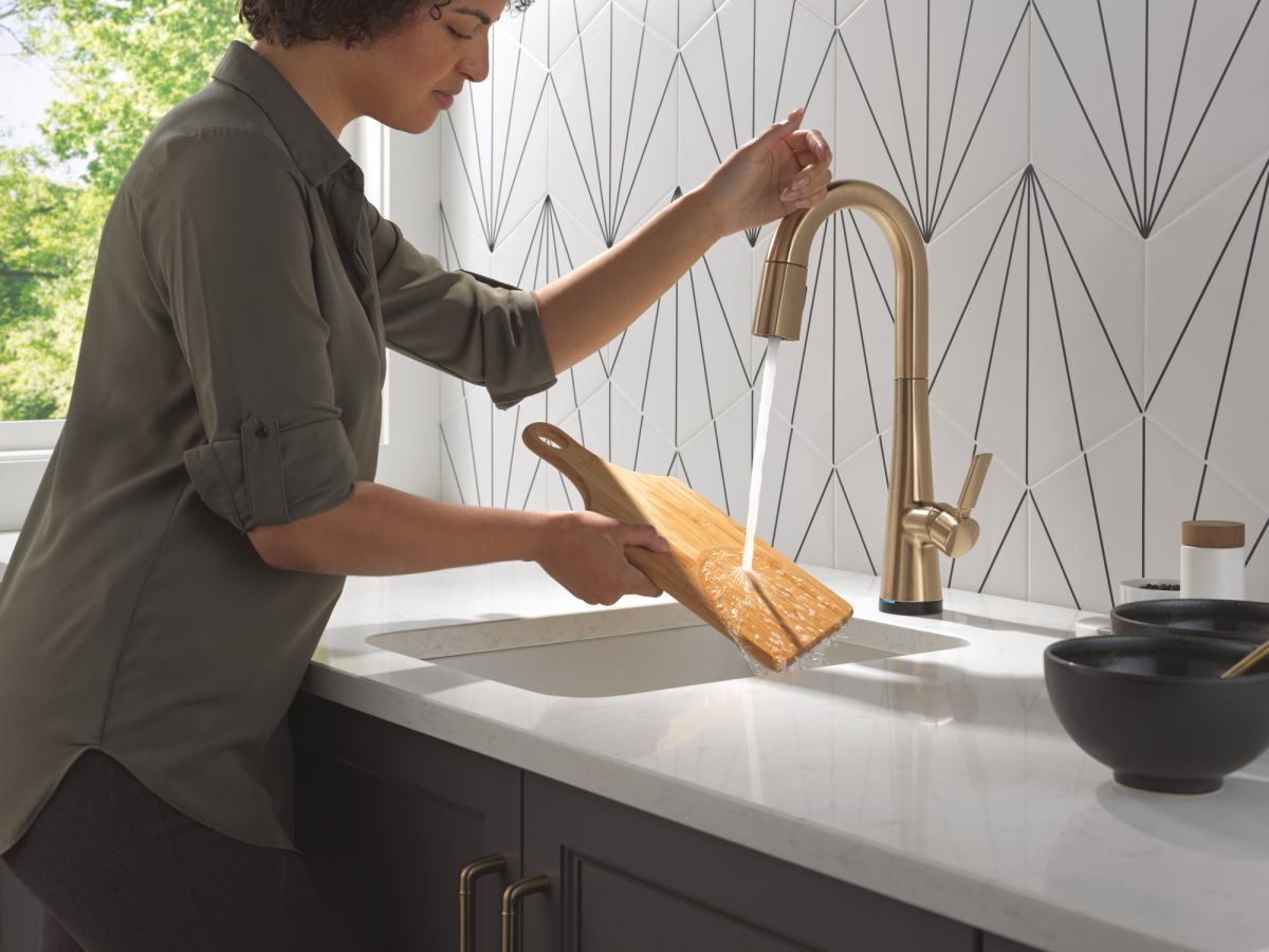 DELTA Monrovia Touch2O Bar / Prep Faucet with Touchless Technology — Lumicoat® Champagne Bronze