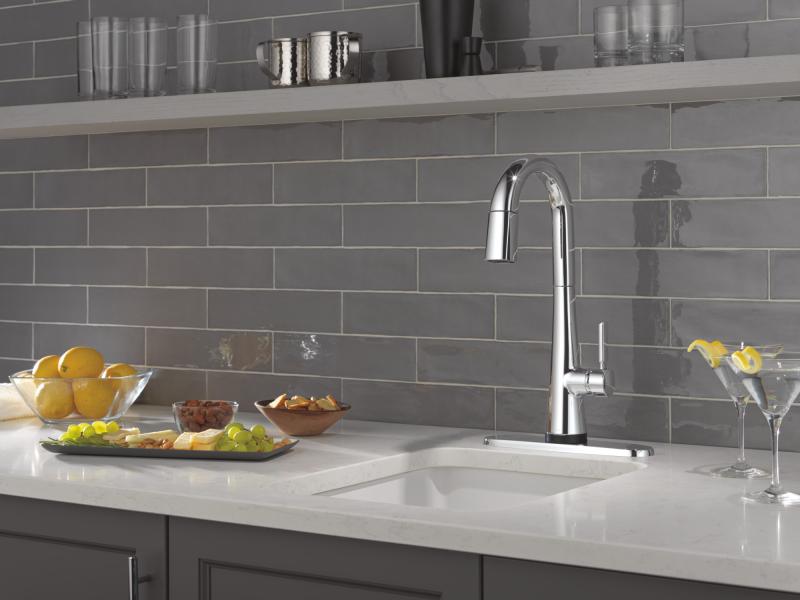 DELTA Monrovia Touch2O Bar / Prep Faucet with Touchless Technology — Lumicoat® Chrome
