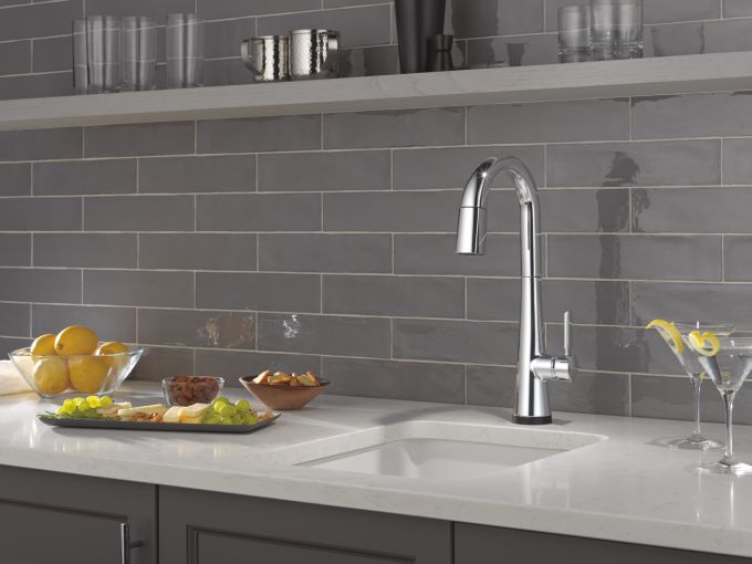 DELTA Monrovia Touch2O Bar / Prep Faucet with Touchless Technology — Lumicoat® Chrome