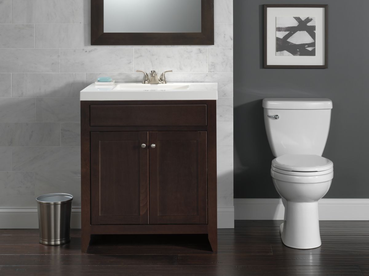 DELTA Sanborne Elongated Slow-Close Toilet Seat — White