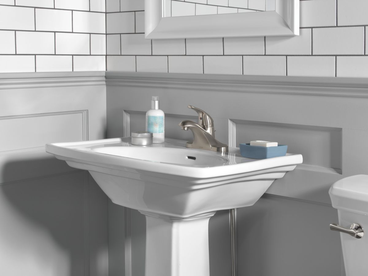 DELTA Foundations Single Handle Centerset Bathroom Faucet — Stainless