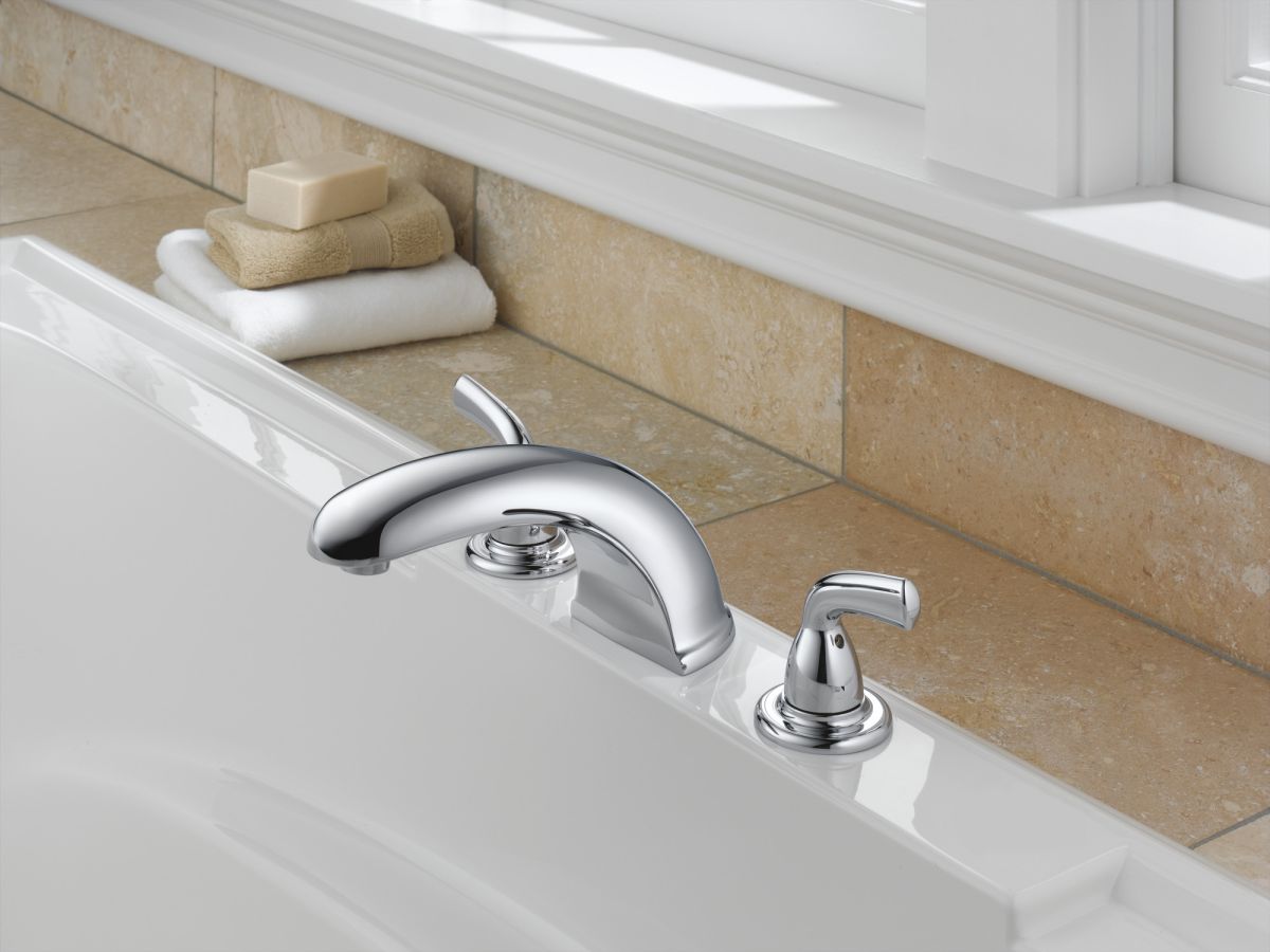DELTA Foundations Roman Tub Trim — Chrome