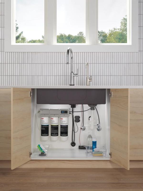 DELTA Clarifi Contemporary Beverage Faucet — Stainless