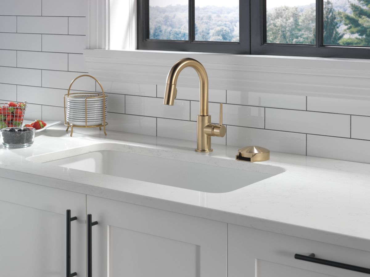 DELTA Trinsic Single Handle Pull-Down Bar / Prep Faucet — Champagne Bronze
