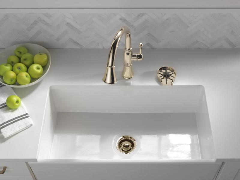 DELTA Cassidy Single Handle Pull-Down Kitchen Faucet — Lumicoat® Polished Nickel