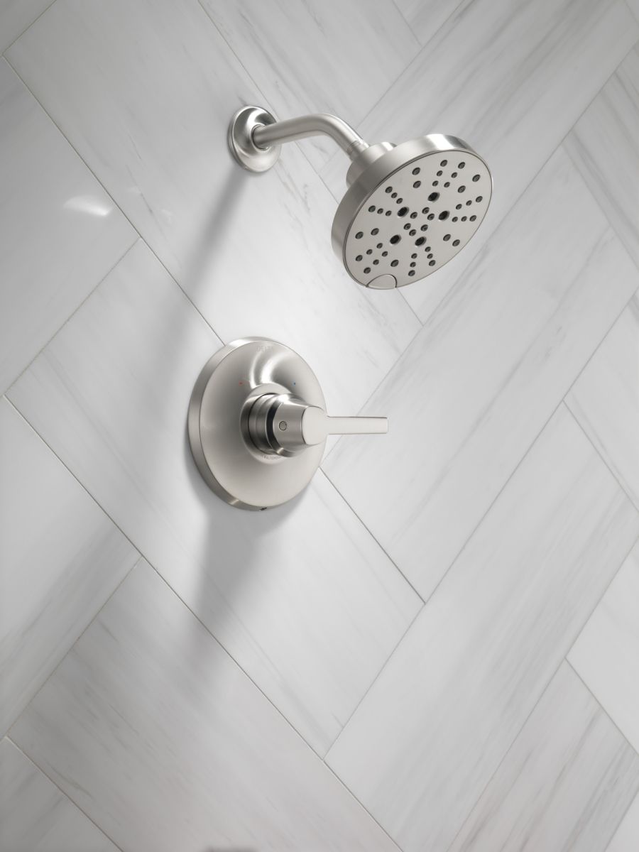 DELTA Universal Showering Components H2OKINETIC 5-Setting Contemporary Raincan Shower Head — Lumicoat® Stainless