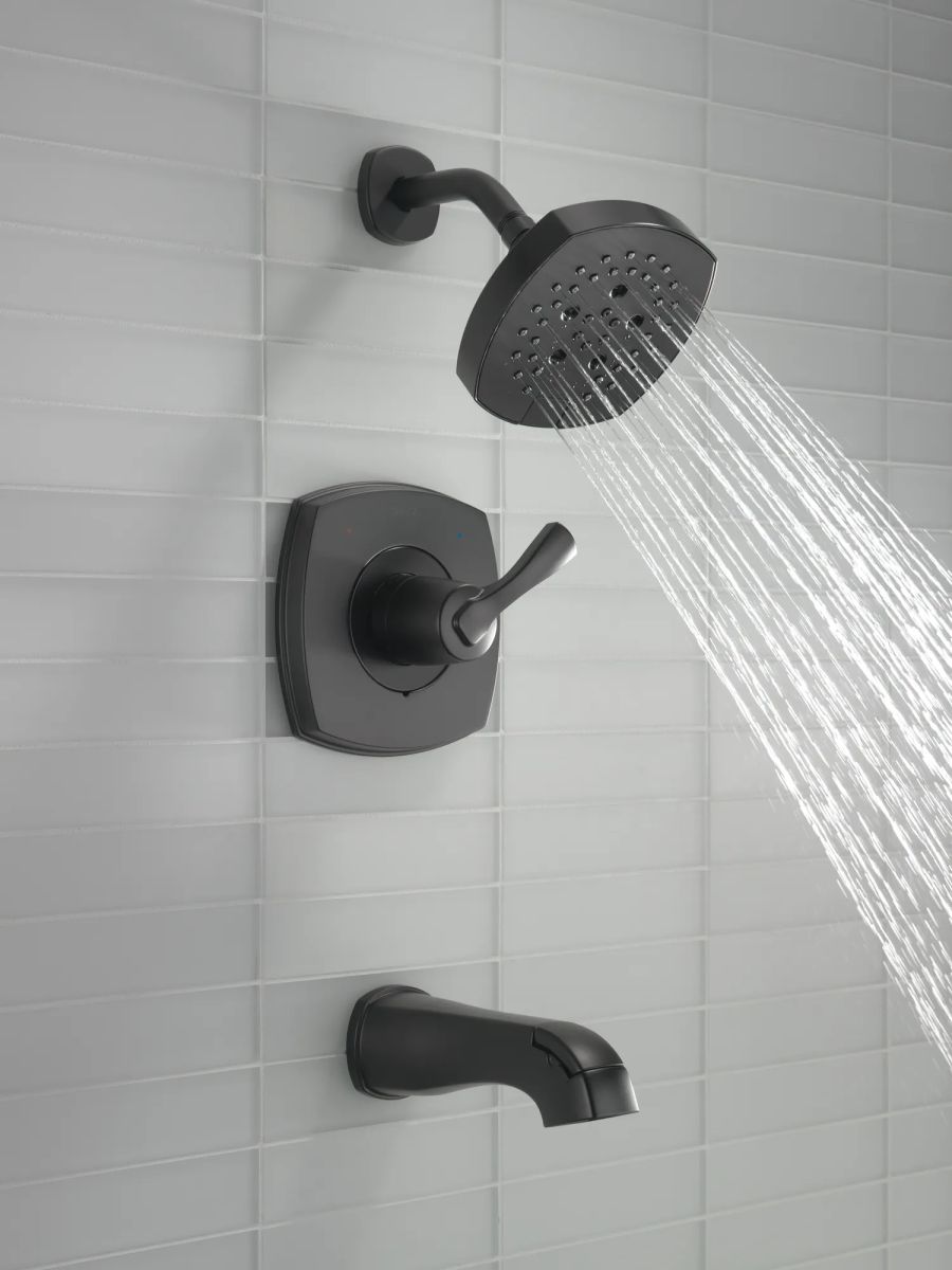 DELTA Stryke 14 Series Tub and Shower — Matte Black