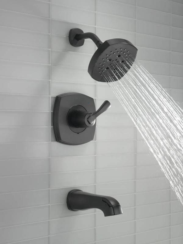 DELTA Stryke 14 Series Tub and Shower — Matte Black