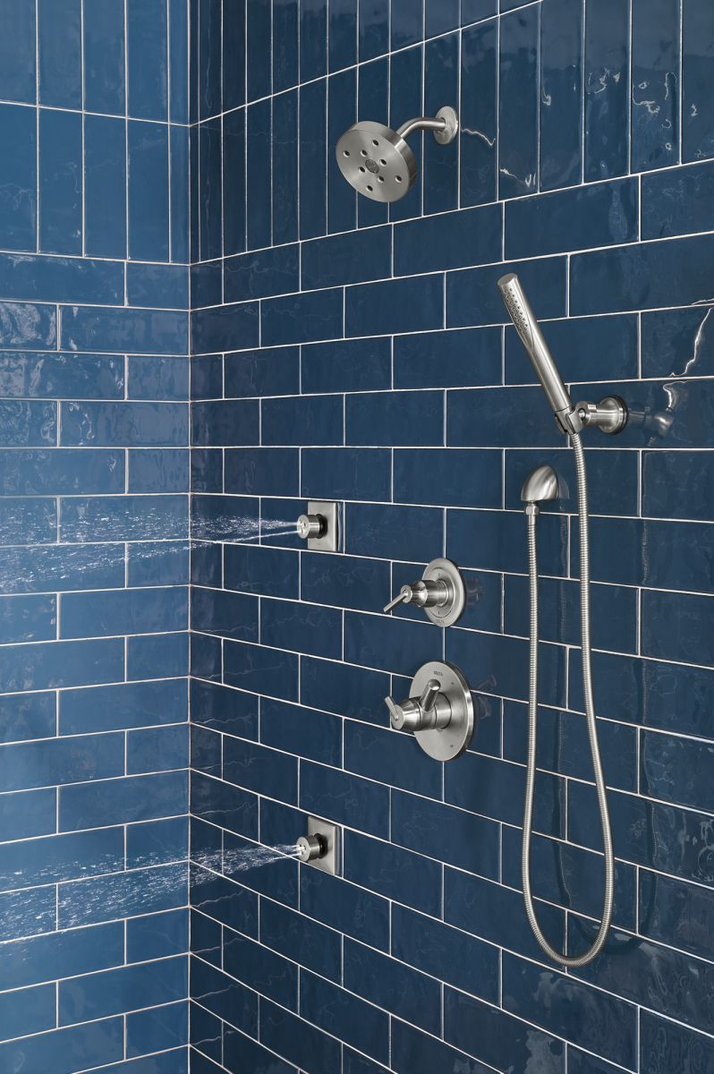 DELTA Universal Showering Components Wall Elbow for Hand Shower — Lumicoat® Stainless