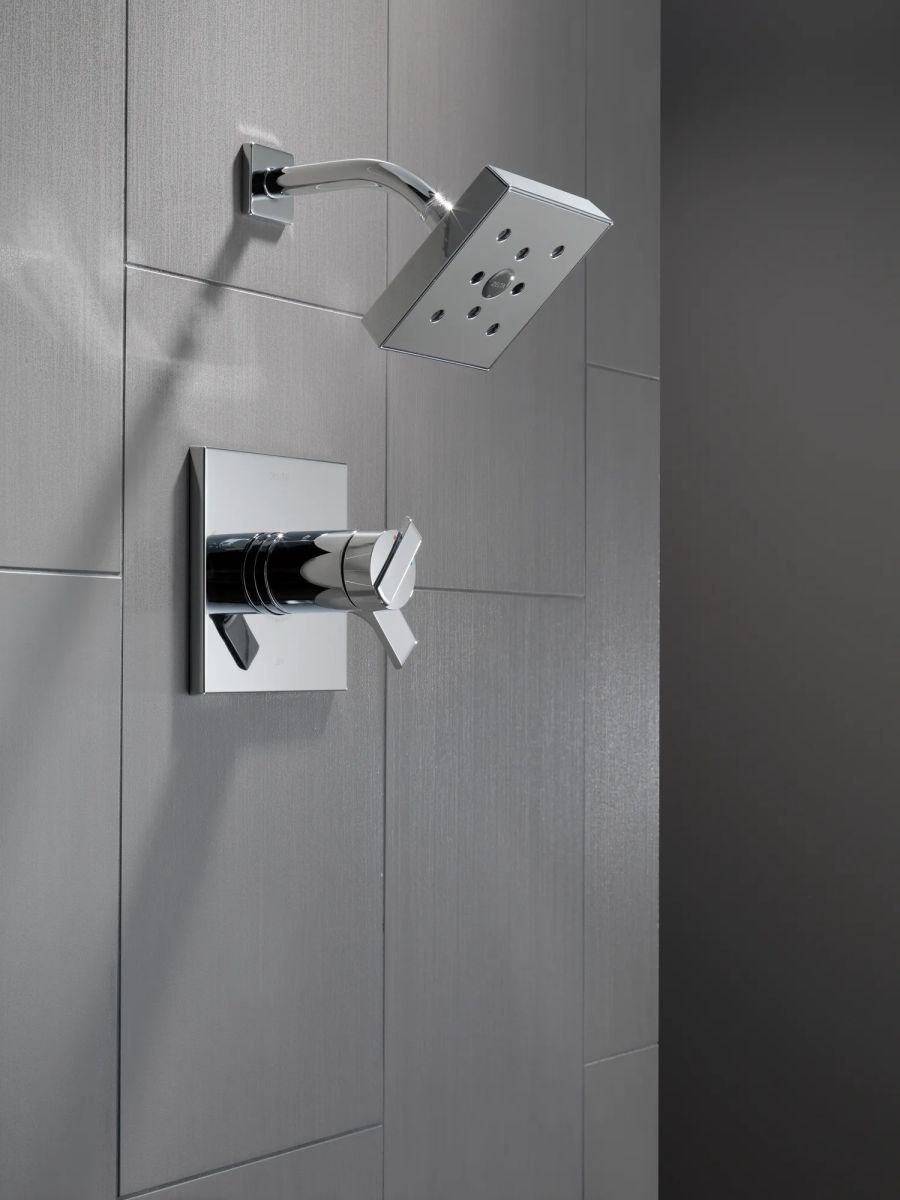 DELTA Ara Monitor 17 Series H2OKINETIC Shower Trim — Chrome