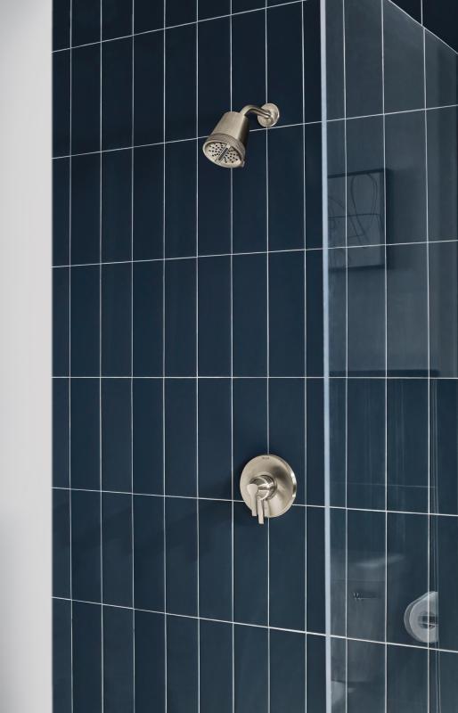 DELTA Galeon 17 Series Shower Trim with Cylinder SH — Lumicoat® Stainless