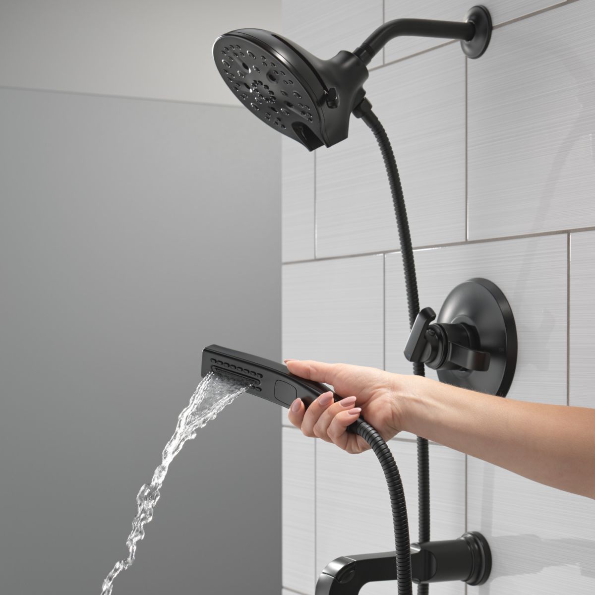 DELTA Tetra 17 Series Tub Shower Trim — Matte Black