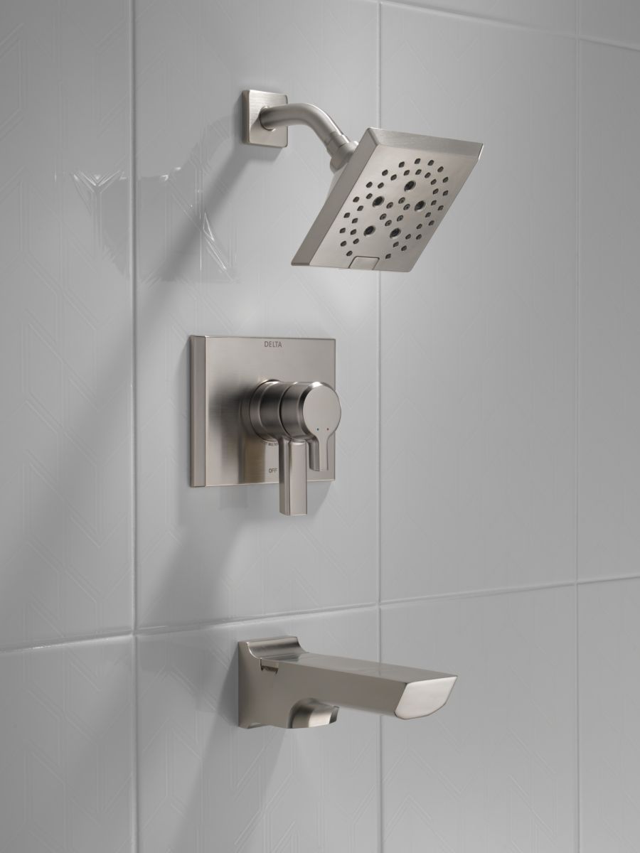 DELTA Pivotal Monitor 17 Series H2OKINETIC Tub and Shower Trim — Lumicoat® Stainless