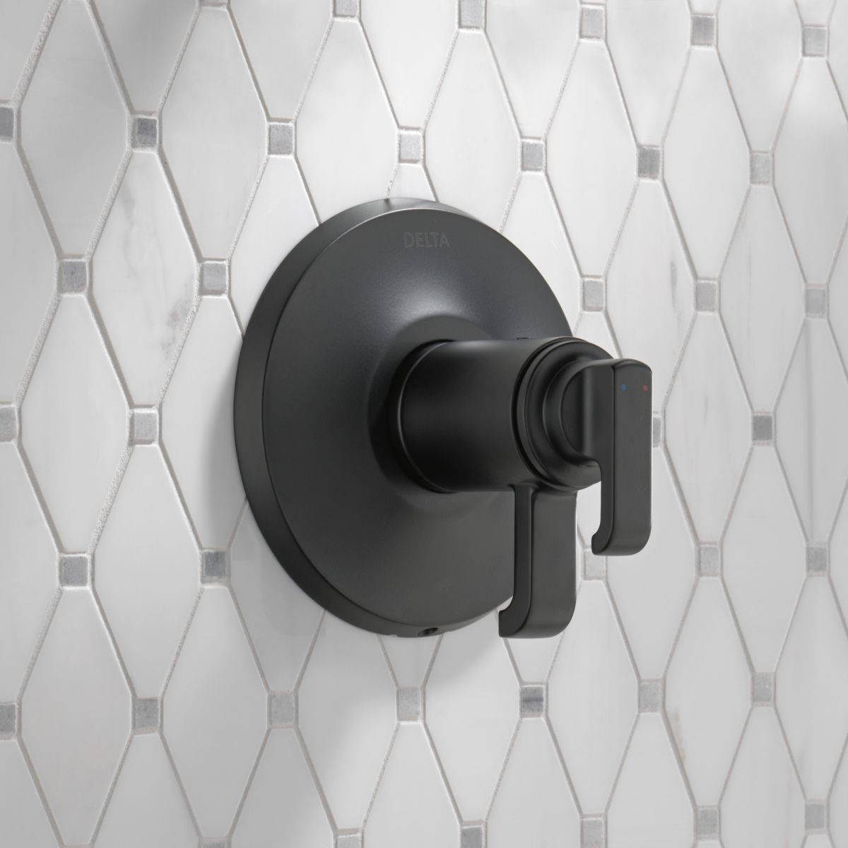 DELTA Tetra 17T Series Valve Only — Matte Black