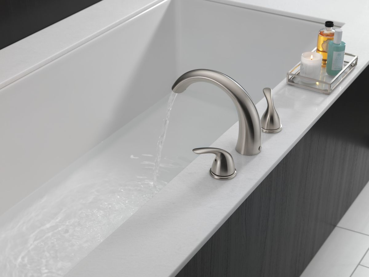 DELTA Classic Roman Tub Trim — Stainless