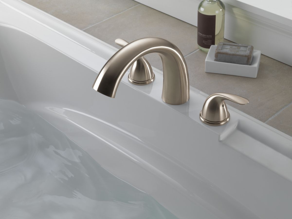 DELTA Classic Roman Tub Trim — Stainless
