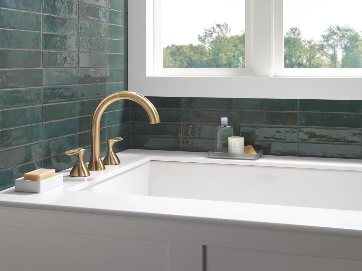 DELTA Bonacci Three Hole Roman Tub Trim — Lumicoat® Champagne Bronze