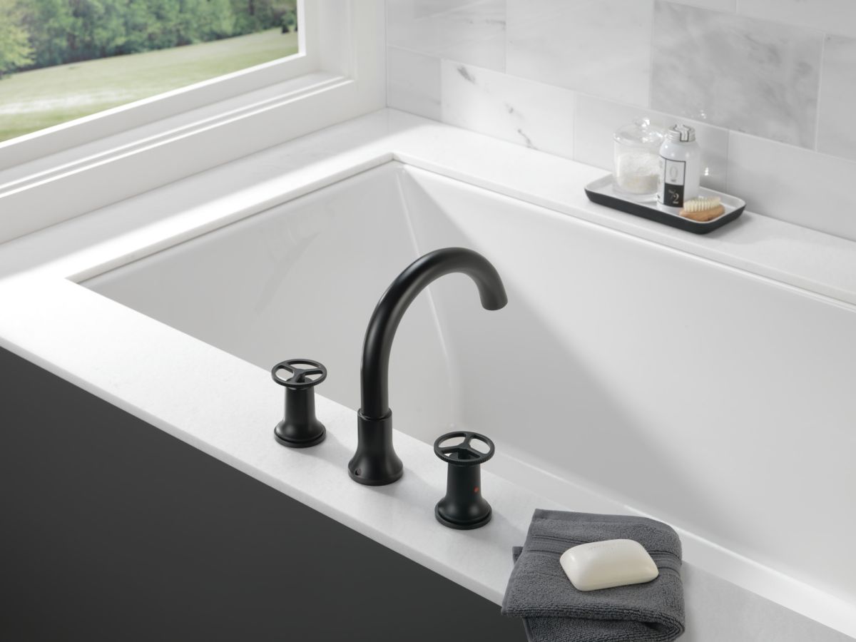 DELTA Trinsic Roman Tub Faucet Trim — Matte Black