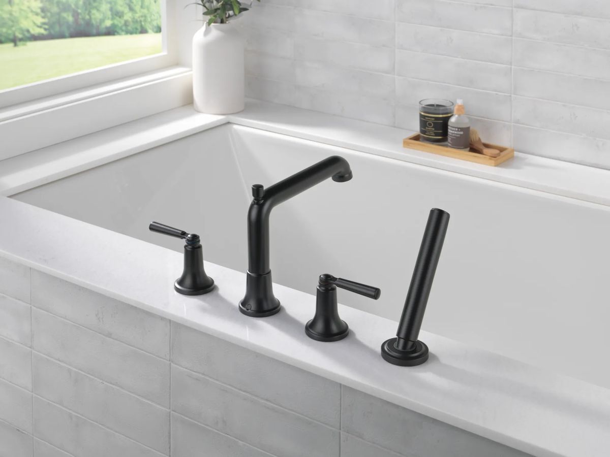 DELTA Saylor Roman Tub Trim with Hand Shower — Matte Black