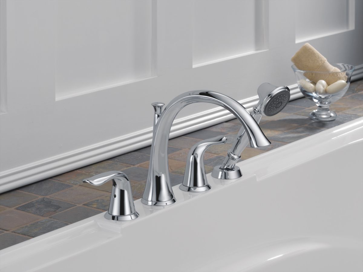 DELTA Lahara Roman Tub with Handshower Trim — Chrome