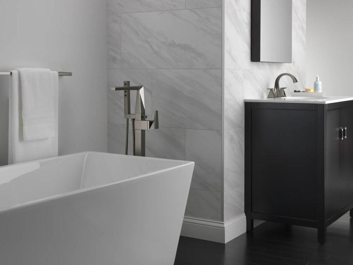 DELTA Trillian Two Handle Widespread Bathroom Faucet — Lumicoat® Black Stainless