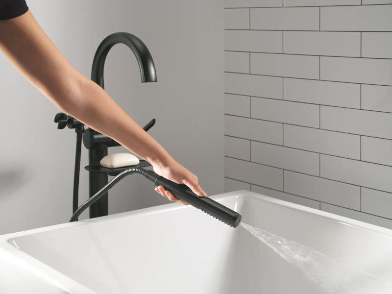 DELTA Bonacci Floor Mount Tub Filler Trim — Matte Black