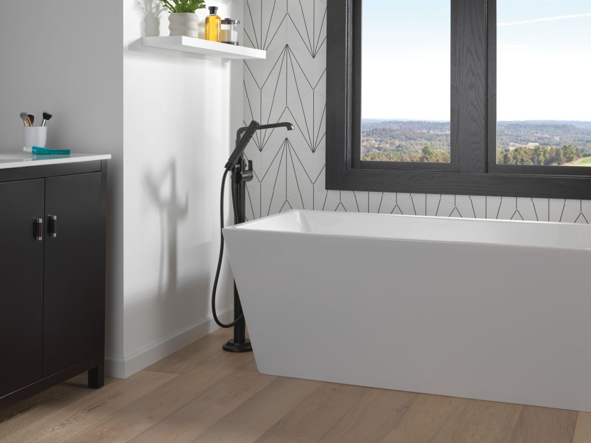 DELTA Tetra Floor Mount Tub Filler Trim — Matte Black
