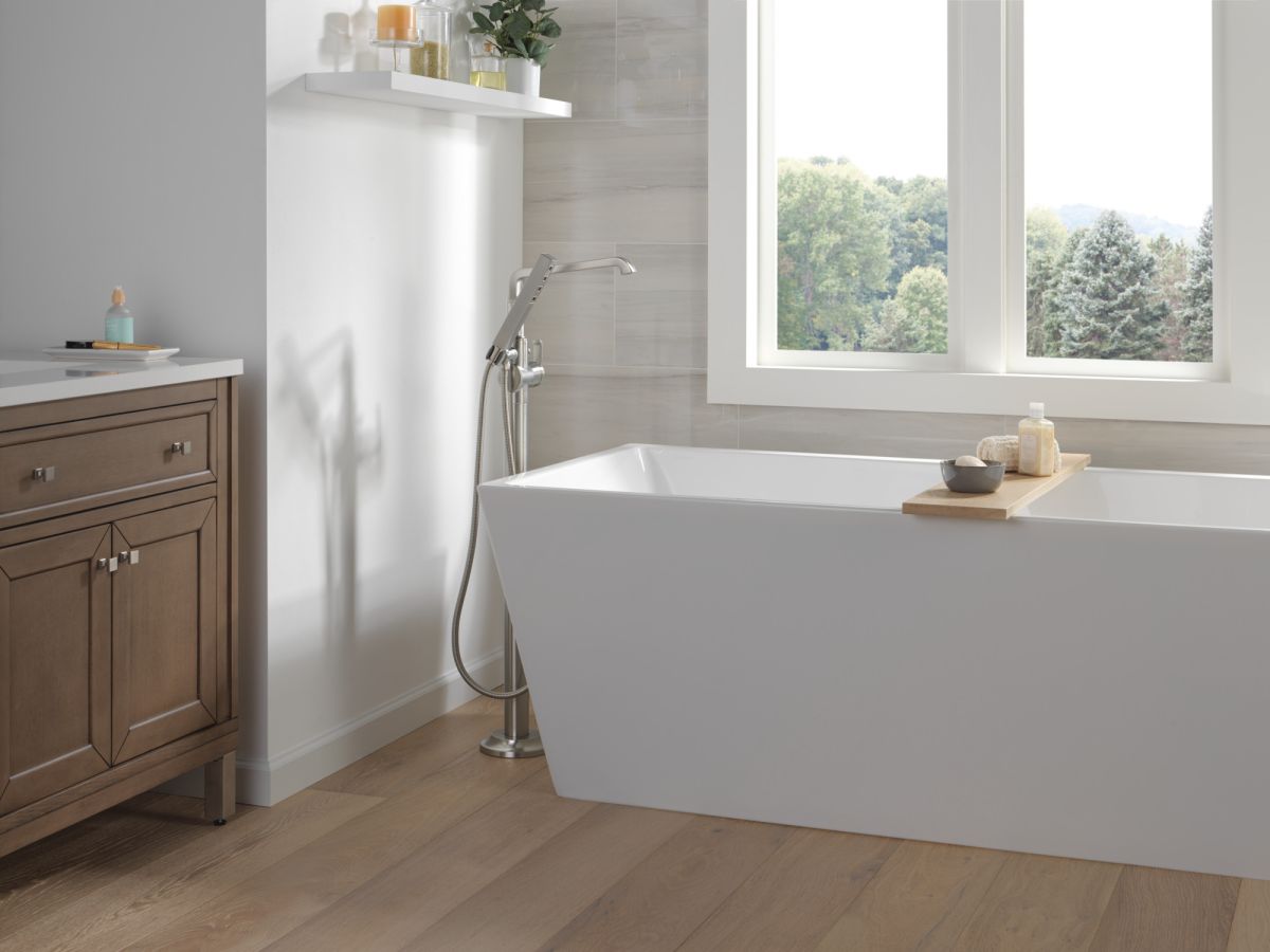 DELTA Tetra Floor Mount Tub Filler Trim — Lumicoat® Stainless