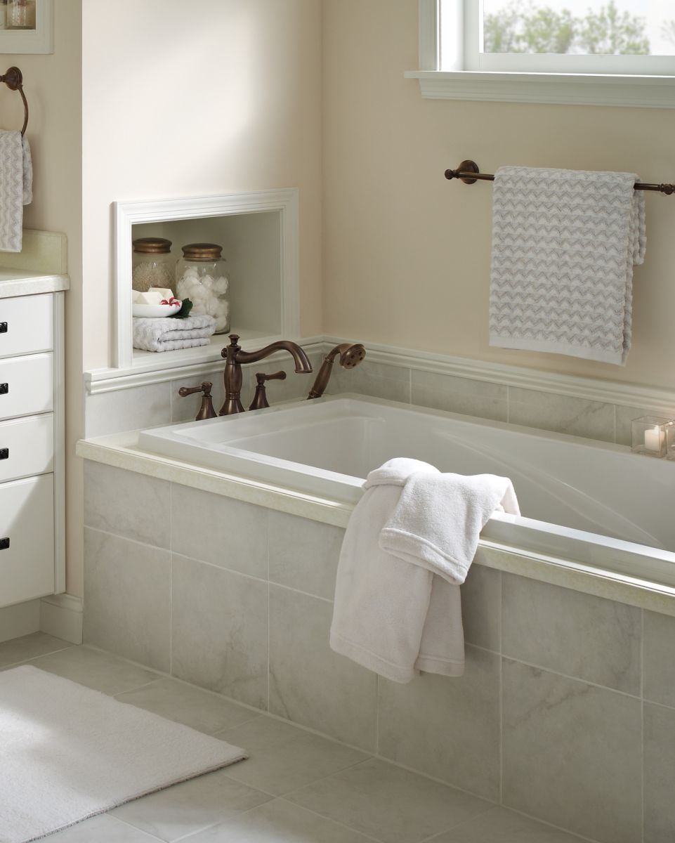 DELTA Cassidy 24" Towel Bar — Venetian Bronze