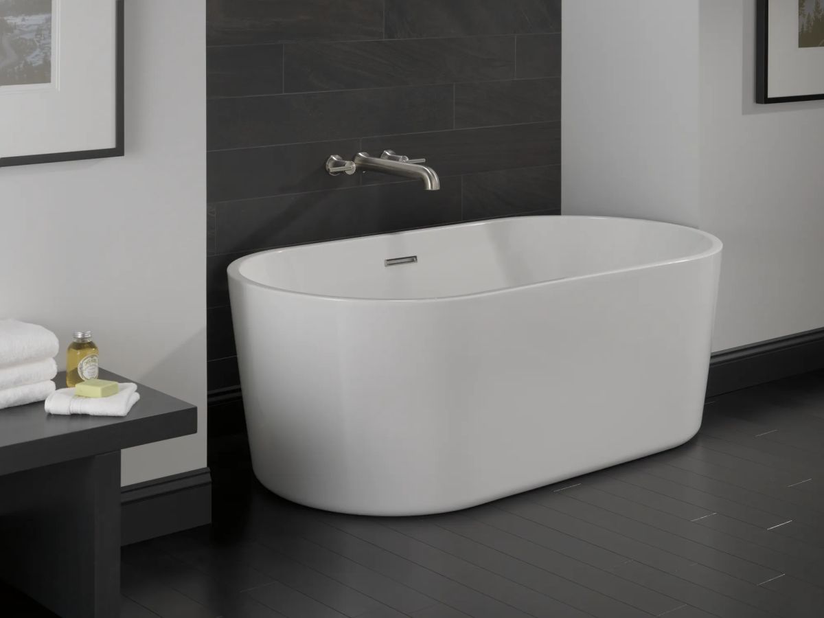 DELTA Trinsic Wall Mounted Tub Filler — Stainless