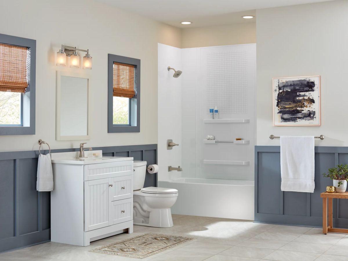DELTA Ashlyn Single Handle Bathroom Faucet — Stainless